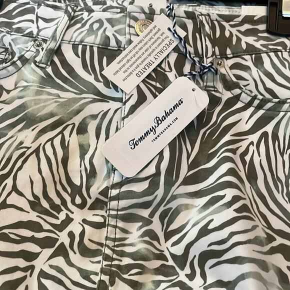 Tommy Bahama Boracay Beach Monstera Mirage Mini Floral Skirt size 6 - Picture 5 of 5